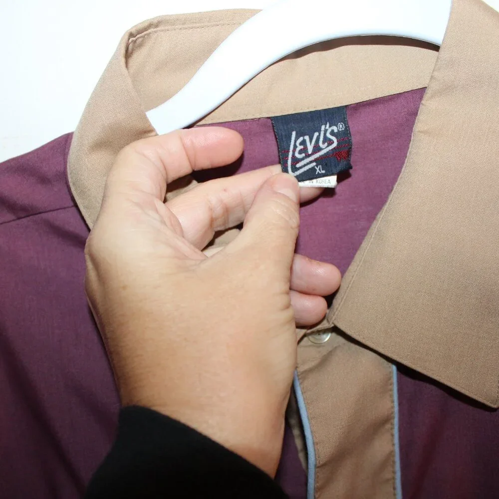 Vintage Levi's Men's Tan/Purple/Lt Blue Pearl Snap Buttons Long Sleeve Shirt